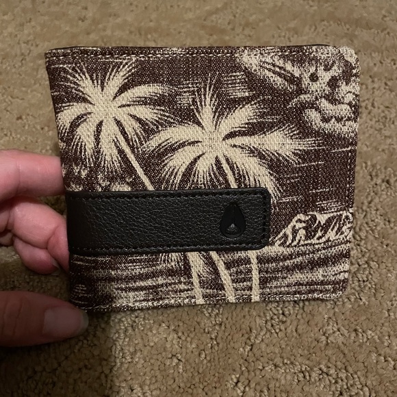 Men’s Nixon Wallet - Picture 1 of 3
